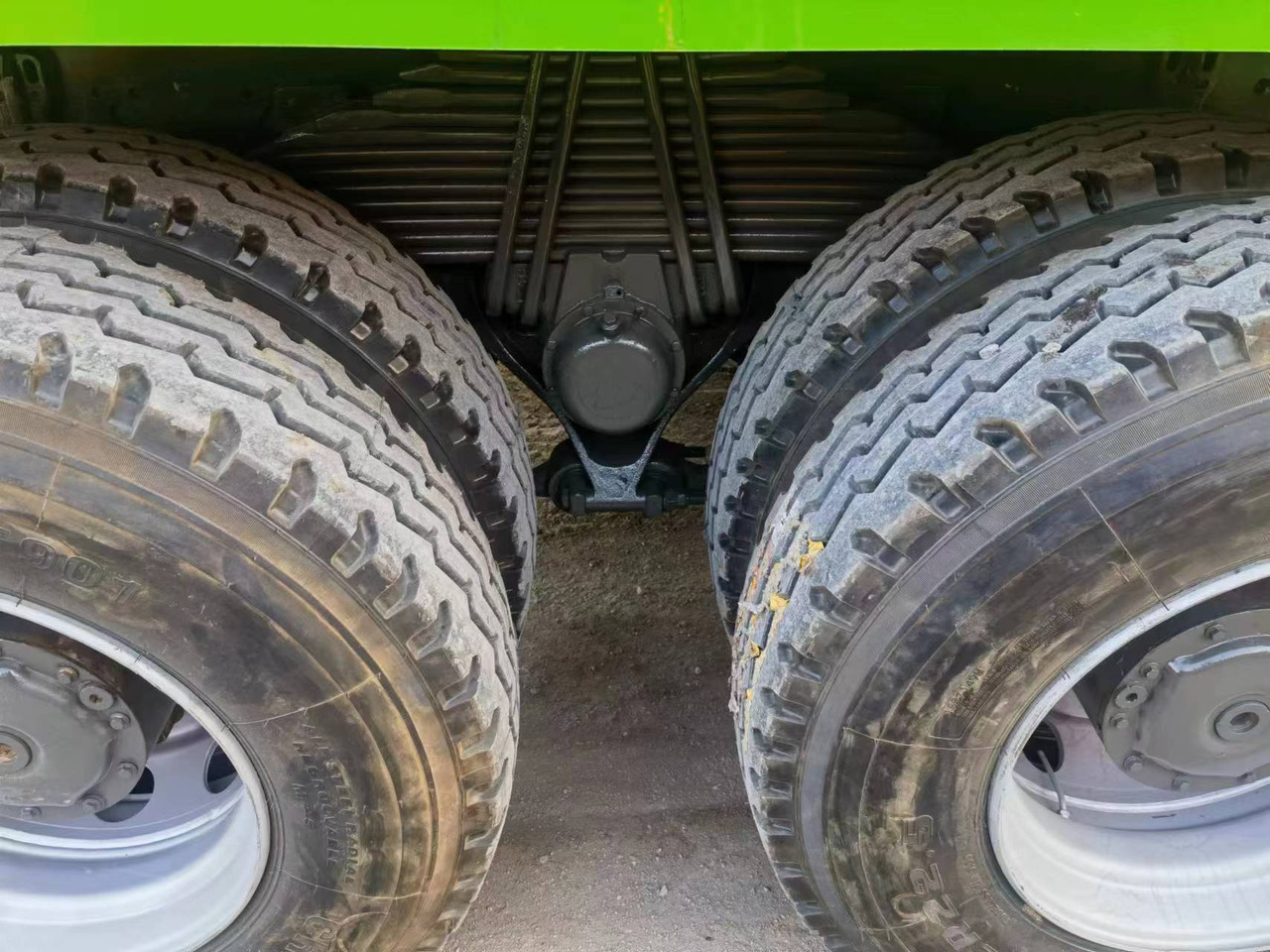 SINOTRUK HOWO 375 - Kippiauto kuorma-auto: kuva SINOTRUK HOWO 375 - Kippiauto kuorma-auto SINOTRUK HOWO 375 - Kippiauto kuorma-auto: kuva SINOTRUK HOWO 375 - Kippiauto kuorma-auto