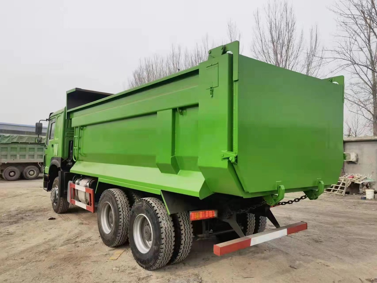 SINOTRUK Howo Dump truck 371 - Kippiauto kuorma-auto: kuva SINOTRUK Howo Dump truck 371 - Kippiauto kuorma-auto SINOTRUK Howo Dump truck 371 - Kippiauto kuorma-auto: kuva SINOTRUK Howo Dump truck 371 - Kippiauto kuorma-auto