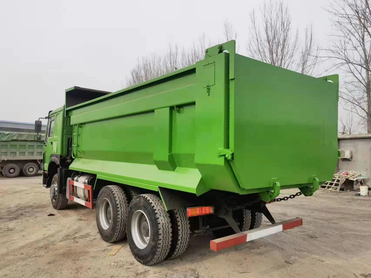 SINOTRUK Howo Dump truck 371 - Kippiauto kuorma-auto: kuva SINOTRUK Howo Dump truck 371 - Kippiauto kuorma-auto SINOTRUK Howo Dump truck 371 - Kippiauto kuorma-auto: kuva SINOTRUK Howo Dump truck 371 - Kippiauto kuorma-auto