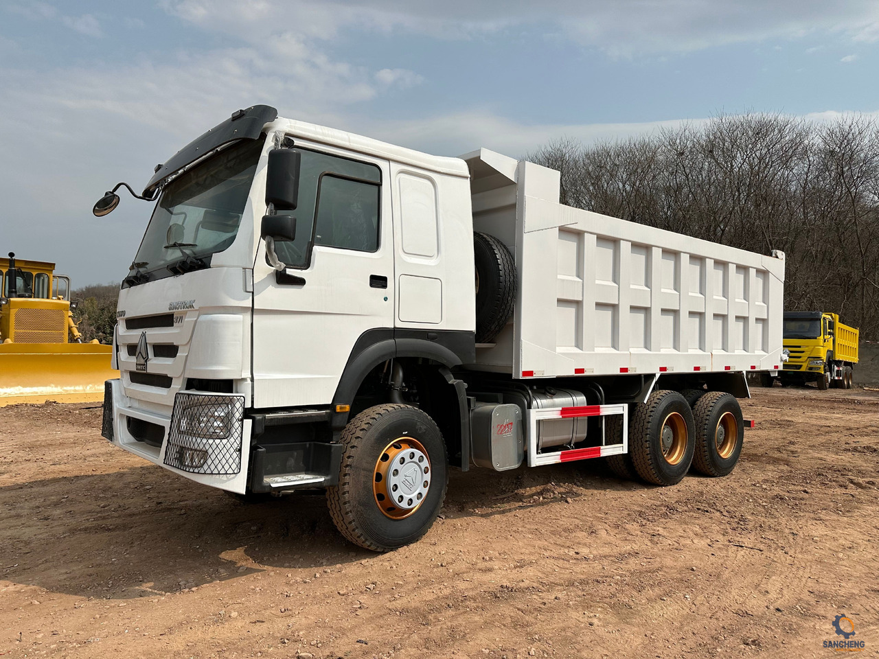 SINOTRUK Howo Dump truck 371 - Kippiauto kuorma-auto: kuva SINOTRUK Howo Dump truck 371 - Kippiauto kuorma-auto SINOTRUK Howo Dump truck 371 - Kippiauto kuorma-auto: kuva SINOTRUK Howo Dump truck 371 - Kippiauto kuorma-auto