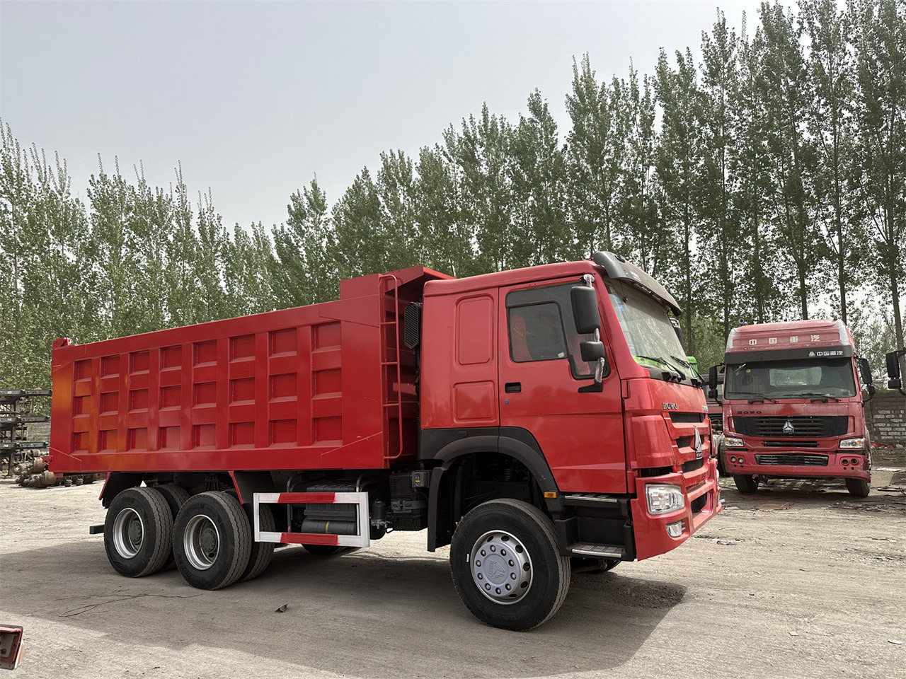 SINOTRUK Howo Dump truck 371 - Kippiauto kuorma-auto: kuva SINOTRUK Howo Dump truck 371 - Kippiauto kuorma-auto SINOTRUK Howo Dump truck 371 - Kippiauto kuorma-auto: kuva SINOTRUK Howo Dump truck 371 - Kippiauto kuorma-auto