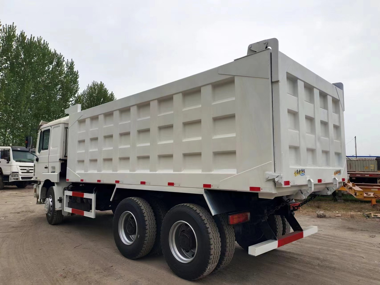 Shacman F3000 Dump Truck - Kippiauto kuorma-auto: kuva Shacman F3000 Dump Truck - Kippiauto kuorma-auto Shacman F3000 Dump Truck - Kippiauto kuorma-auto: kuva Shacman F3000 Dump Truck - Kippiauto kuorma-auto
