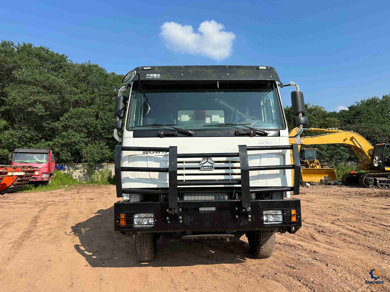 Sinotruk HOWO 400HP tipper truck With Bumper - Kippiauto kuorma-auto: kuva Sinotruk HOWO 400HP tipper truck With Bumper - Kippiauto kuorma-auto Sinotruk HOWO 400HP tipper truck With Bumper - Kippiauto kuorma-auto: kuva Sinotruk HOWO 400HP tipper truck With Bumper - Kippiauto kuorma-auto