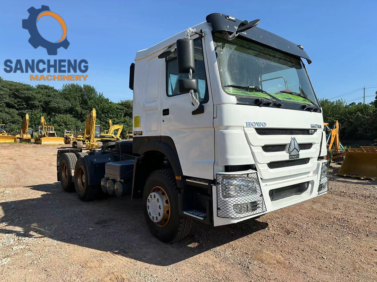 SINOTRUK HOWO Truck Head 371 - Vetopöytäauto: kuva SINOTRUK HOWO Truck Head 371 - Vetopöytäauto SINOTRUK HOWO Truck Head 371 - Vetopöytäauto: kuva SINOTRUK HOWO Truck Head 371 - Vetopöytäauto