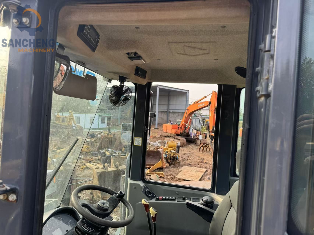 XCMG LW500F - Pyöräkuormaaja: kuva XCMG LW500F - Pyöräkuormaaja XCMG LW500F - Pyöräkuormaaja: kuva XCMG LW500F - Pyöräkuormaaja