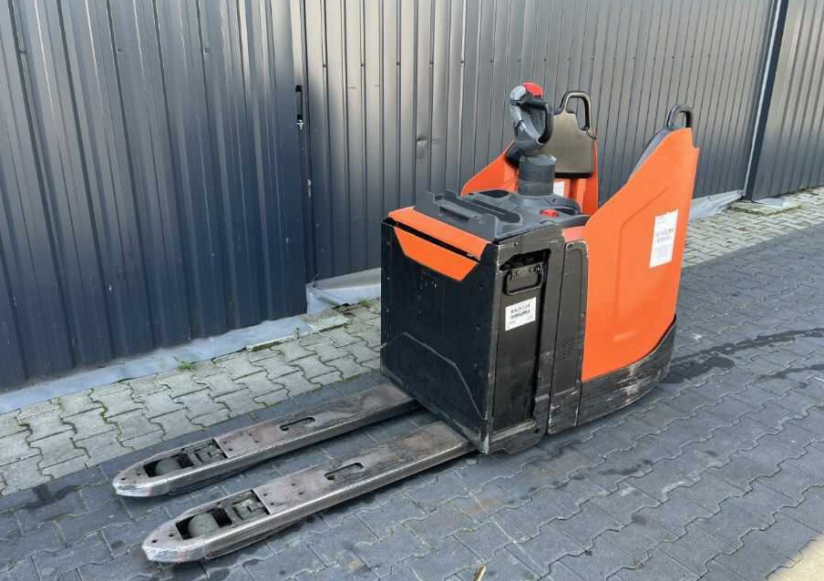 BT LPE200 - Haarukkavaunu: kuva BT LPE200 - Haarukkavaunu BT LPE200 - Haarukkavaunu: kuva BT LPE200 - Haarukkavaunu