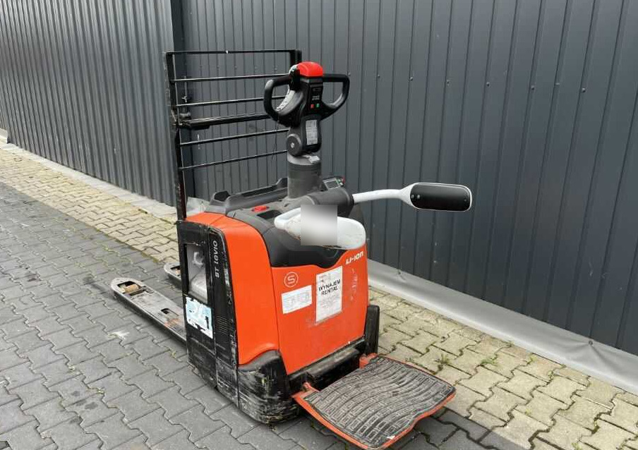 BT LPE200 - Haarukkavaunu: kuva BT LPE200 - Haarukkavaunu BT LPE200 - Haarukkavaunu: kuva BT LPE200 - Haarukkavaunu