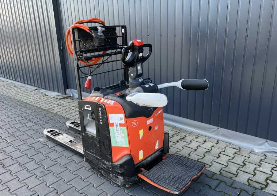 BT LPE200 - Haarukkavaunu: kuva BT LPE200 - Haarukkavaunu BT LPE200 - Haarukkavaunu: kuva BT LPE200 - Haarukkavaunu
