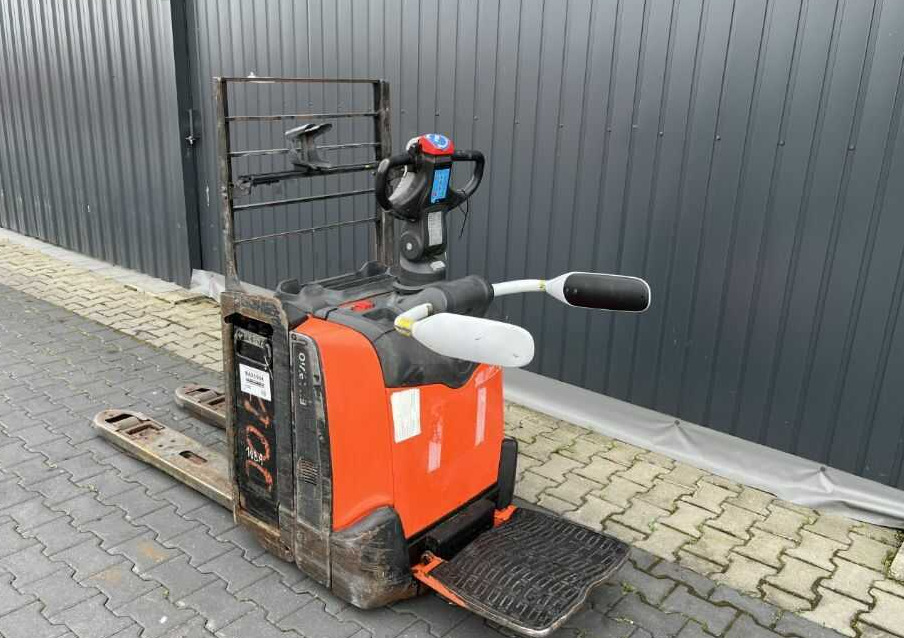BT LPE200 - Haarukkavaunu: kuva BT LPE200 - Haarukkavaunu BT LPE200 - Haarukkavaunu: kuva BT LPE200 - Haarukkavaunu