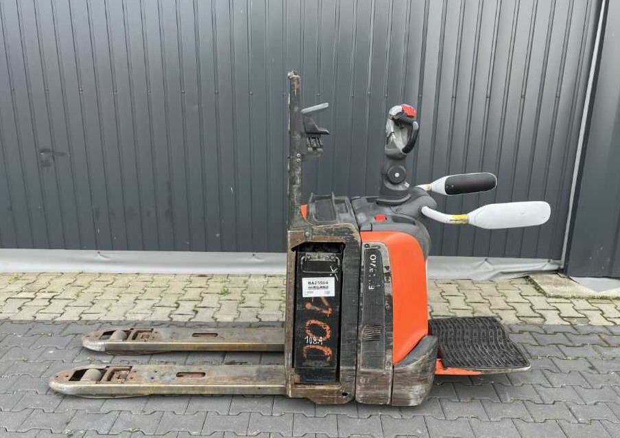 BT LPE200 - Haarukkavaunu: kuva BT LPE200 - Haarukkavaunu BT LPE200 - Haarukkavaunu: kuva BT LPE200 - Haarukkavaunu