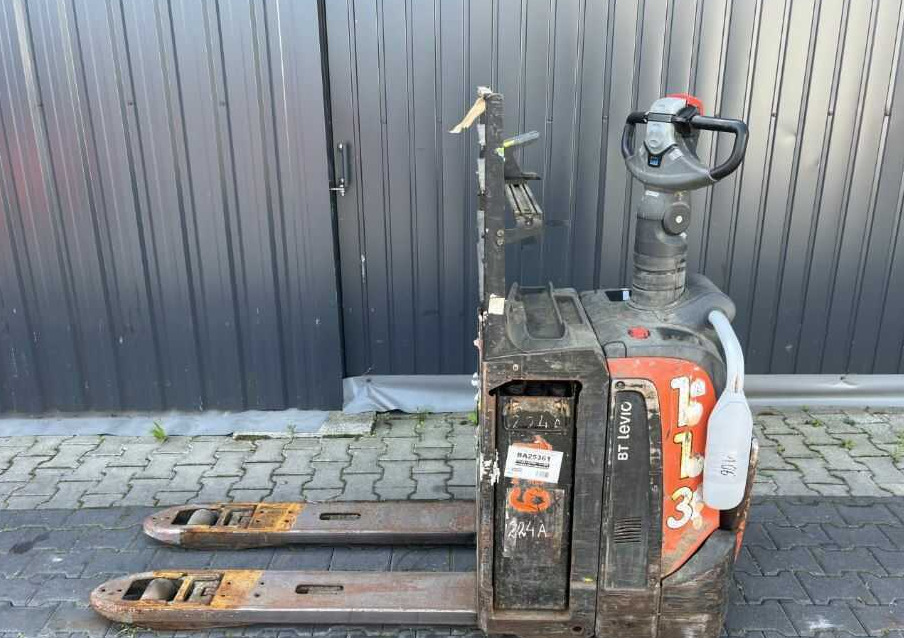 BT LPE200 - Haarukkavaunu: kuva BT LPE200 - Haarukkavaunu BT LPE200 - Haarukkavaunu: kuva BT LPE200 - Haarukkavaunu