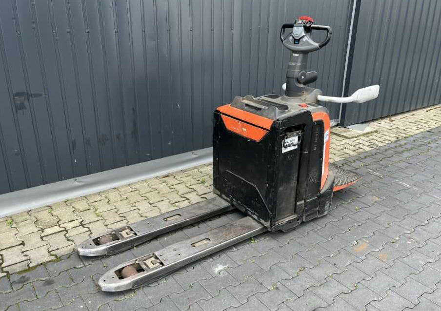 BT LPE200 - Haarukkavaunu: kuva BT LPE200 - Haarukkavaunu BT LPE200 - Haarukkavaunu: kuva BT LPE200 - Haarukkavaunu