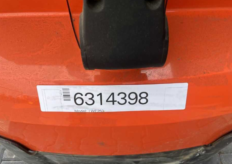 BT LWE250 - Haarukkavaunu: kuva BT LWE250 - Haarukkavaunu BT LWE250 - Haarukkavaunu: kuva BT LWE250 - Haarukkavaunu