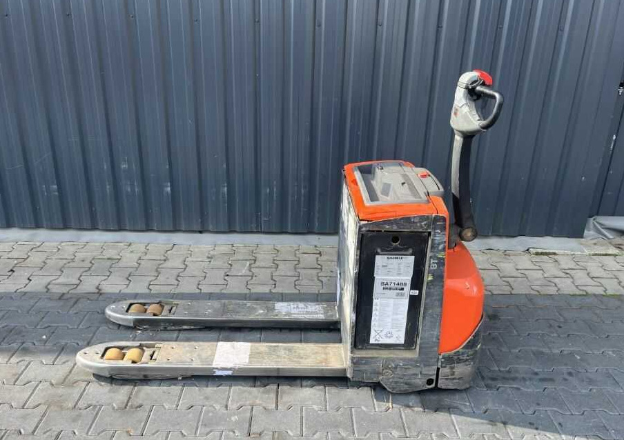 BT LWE250 - Haarukkavaunu: kuva BT LWE250 - Haarukkavaunu BT LWE250 - Haarukkavaunu: kuva BT LWE250 - Haarukkavaunu