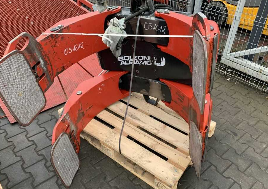 Bolzoni AR-33RJ0-13 - Rullapihdit - Vastapainotrukki: kuva Bolzoni AR-33RJ0-13 - Rullapihdit - Vastapainotrukki Bolzoni AR-33RJ0-13 - Rullapihdit - Vastapainotrukki: kuva Bolzoni AR-33RJ0-13 - Rullapihdit - Vastapainotrukki