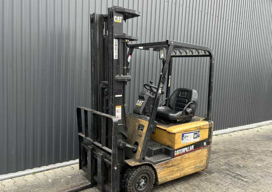 CAT Lift Trucks EP16KT - Sähkötrukki: kuva CAT Lift Trucks EP16KT - Sähkötrukki CAT Lift Trucks EP16KT - Sähkötrukki: kuva CAT Lift Trucks EP16KT - Sähkötrukki