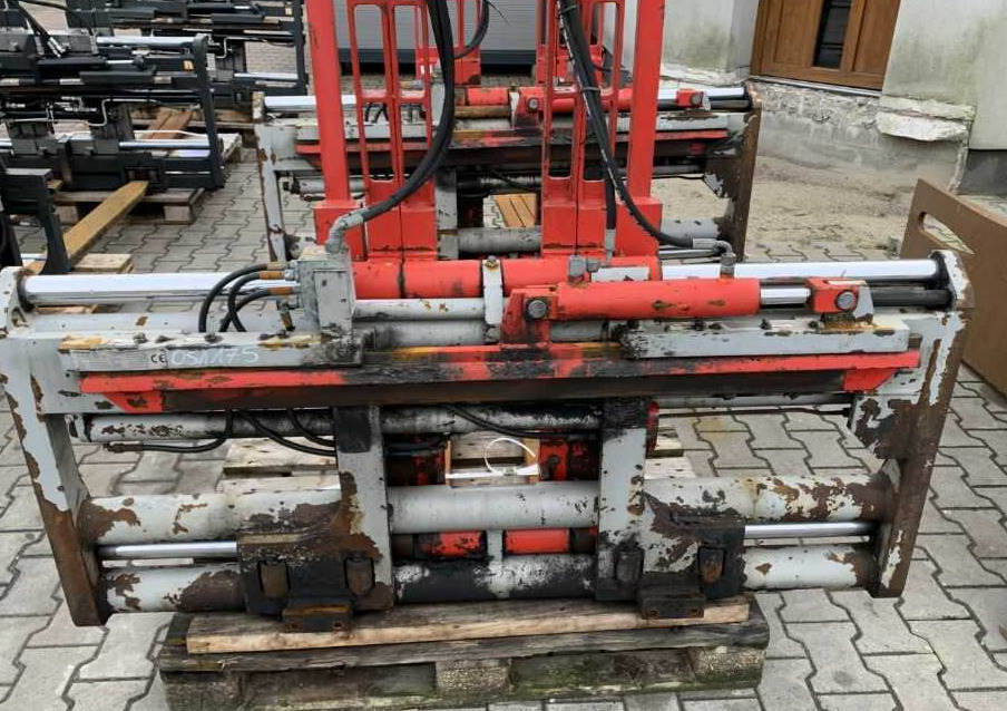 Durwen DRPK30C - Haarukka - Vastapainotrukki: kuva Durwen DRPK30C - Haarukka - Vastapainotrukki Durwen DRPK30C - Haarukka - Vastapainotrukki: kuva Durwen DRPK30C - Haarukka - Vastapainotrukki