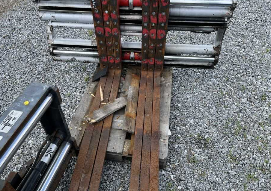 Durwen DRPK45C - Haarukka - Vastapainotrukki: kuva Durwen DRPK45C - Haarukka - Vastapainotrukki Durwen DRPK45C - Haarukka - Vastapainotrukki: kuva Durwen DRPK45C - Haarukka - Vastapainotrukki