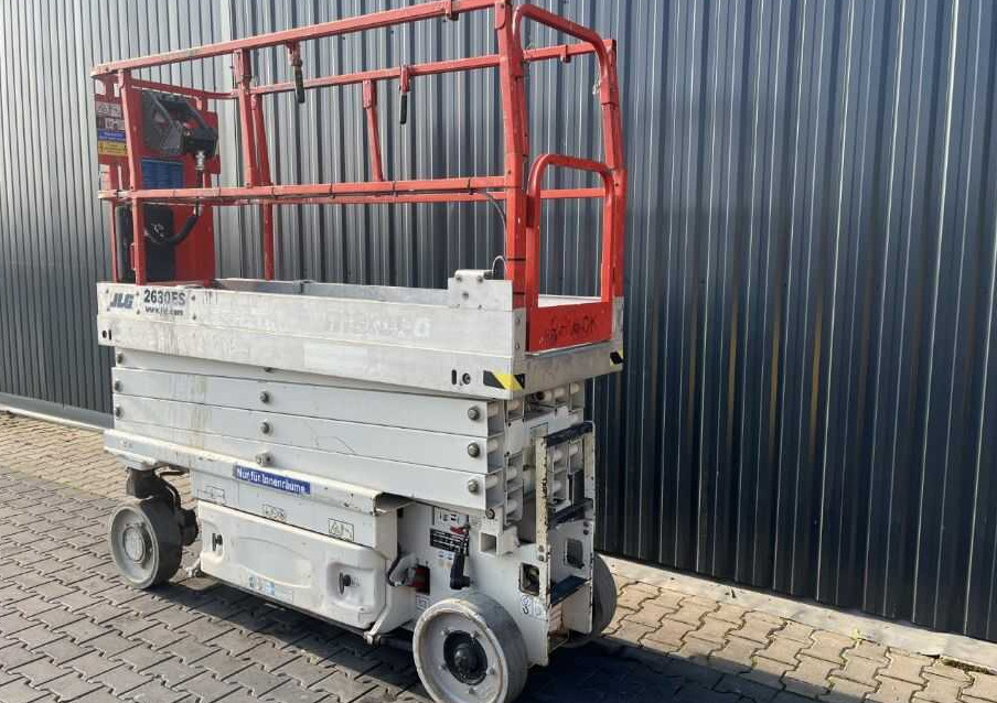JLG 2630ES - Saksilava: kuva JLG 2630ES - Saksilava JLG 2630ES - Saksilava: kuva JLG 2630ES - Saksilava