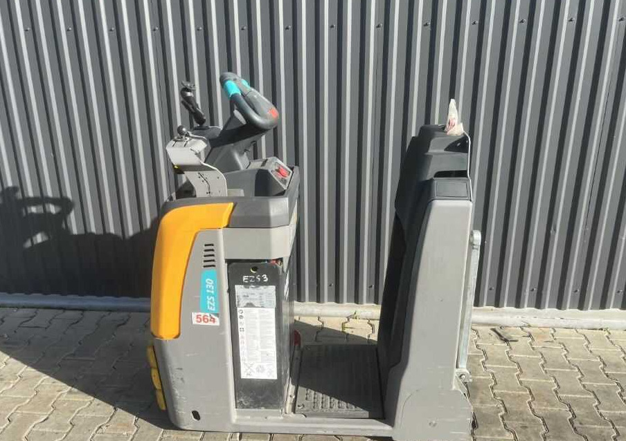 Jungheinrich EZS130 - Vetotrukki: kuva Jungheinrich EZS130 - Vetotrukki Jungheinrich EZS130 - Vetotrukki: kuva Jungheinrich EZS130 - Vetotrukki