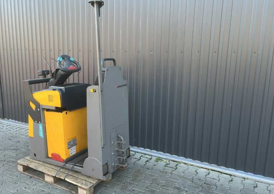 Jungheinrich EZS130 - Vetotrukki: kuva Jungheinrich EZS130 - Vetotrukki Jungheinrich EZS130 - Vetotrukki: kuva Jungheinrich EZS130 - Vetotrukki