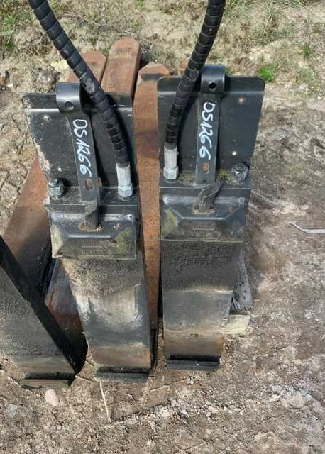 Kooi RG4-45-1550 - Puomi - Materiaalinkäsittely: kuva Kooi RG4-45-1550 - Puomi - Materiaalinkäsittely Kooi RG4-45-1550 - Puomi - Materiaalinkäsittely: kuva Kooi RG4-45-1550 - Puomi - Materiaalinkäsittely