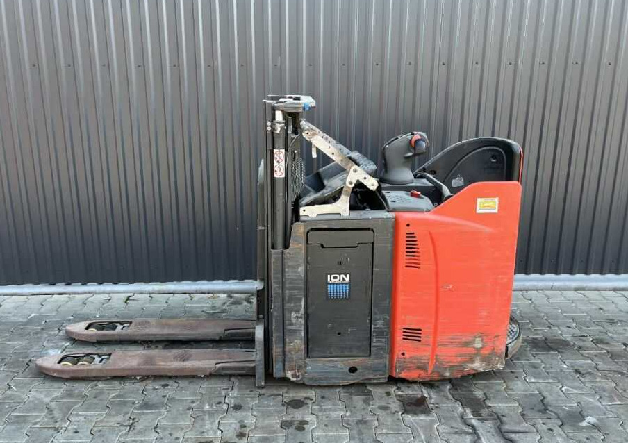 Linde D12HPSP - Pinoamistrukki: kuva  Linde D12HPSP - Pinoamistrukki Linde D12HPSP - Pinoamistrukki: kuva  Linde D12HPSP - Pinoamistrukki