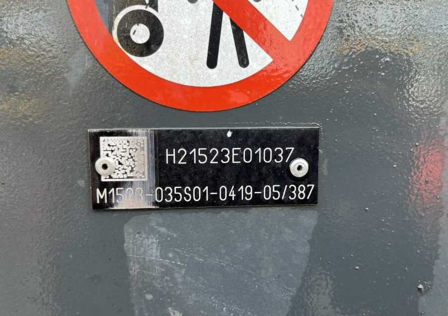 Linde E30HL-01/600 - Sähkötrukki: kuva Linde E30HL-01/600 - Sähkötrukki Linde E30HL-01/600 - Sähkötrukki: kuva Linde E30HL-01/600 - Sähkötrukki