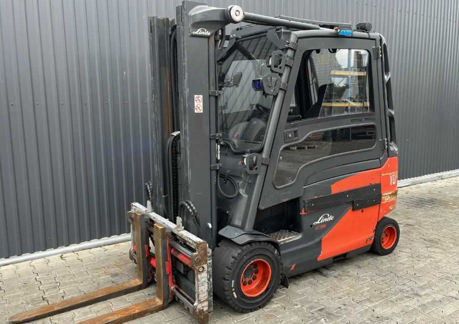 Linde E35HL-01 - Sähkötrukki: kuva Linde E35HL-01 - Sähkötrukki Linde E35HL-01 - Sähkötrukki: kuva Linde E35HL-01 - Sähkötrukki