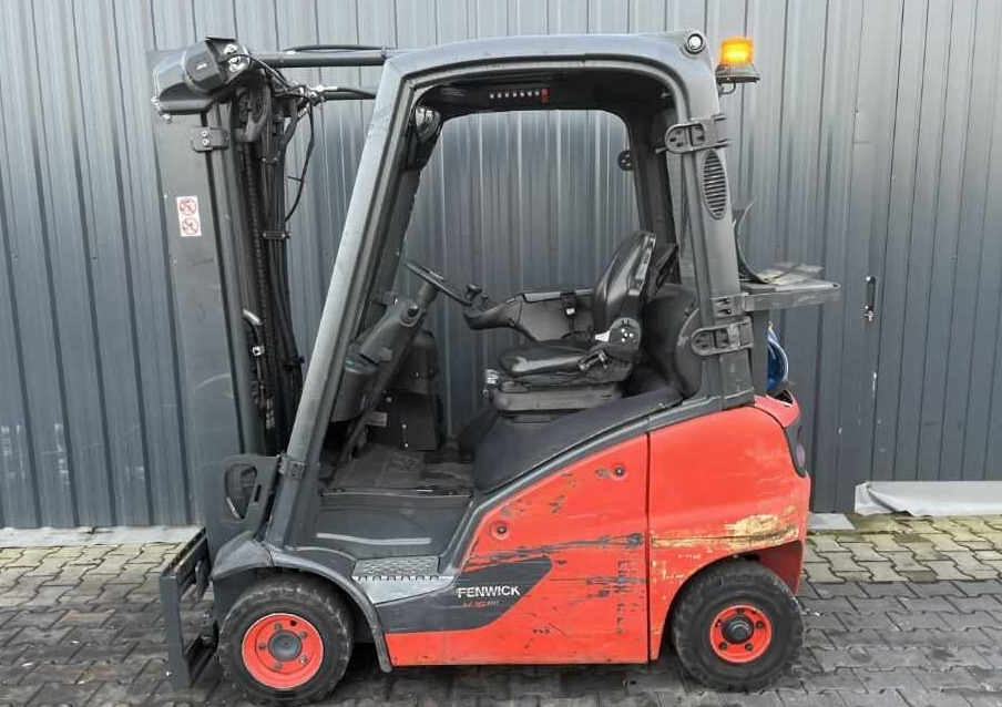 Linde H16T-01 - Kaasutrukki: kuva Linde H16T-01 - Kaasutrukki Linde H16T-01 - Kaasutrukki: kuva Linde H16T-01 - Kaasutrukki
