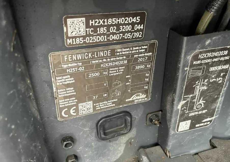 Linde H25T-01 - Kaasutrukki: kuva Linde H25T-01 - Kaasutrukki Linde H25T-01 - Kaasutrukki: kuva Linde H25T-01 - Kaasutrukki