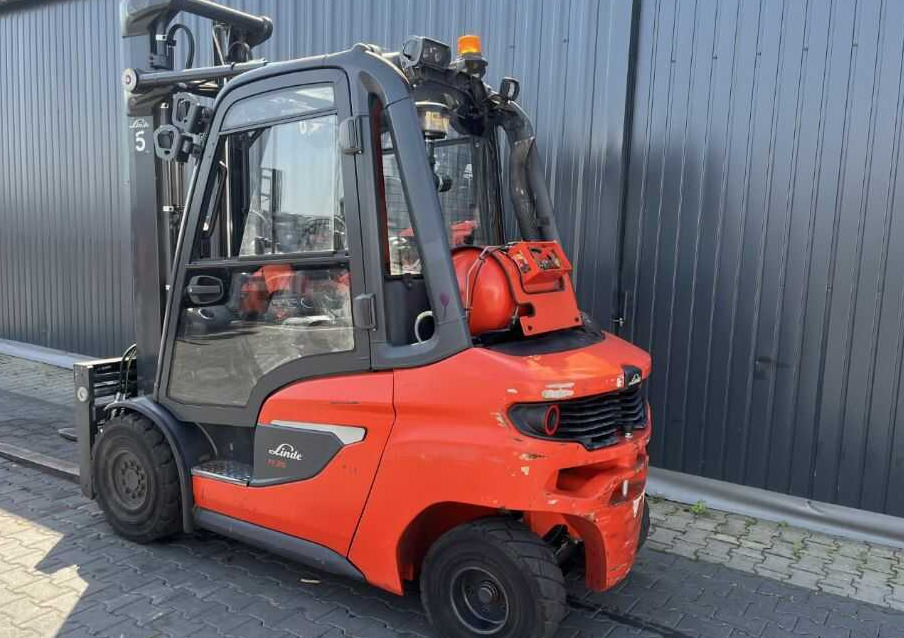 Linde H35T-01 - Kaasutrukki: kuva Linde H35T-01 - Kaasutrukki Linde H35T-01 - Kaasutrukki: kuva Linde H35T-01 - Kaasutrukki