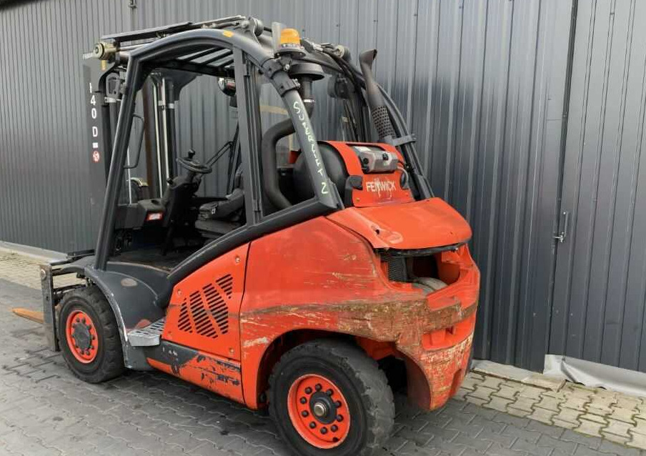 Linde H40T-02 - Kaasutrukki: kuva Linde H40T-02 - Kaasutrukki Linde H40T-02 - Kaasutrukki: kuva Linde H40T-02 - Kaasutrukki