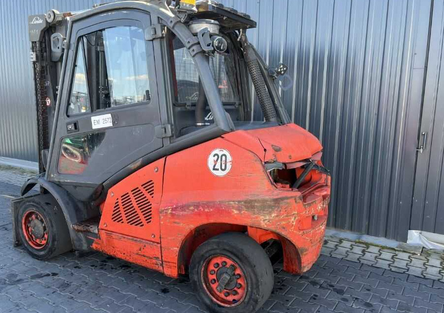 Linde H45D-02 - Dieseltrukki: kuva  Linde H45D-02 - Dieseltrukki Linde H45D-02 - Dieseltrukki: kuva  Linde H45D-02 - Dieseltrukki