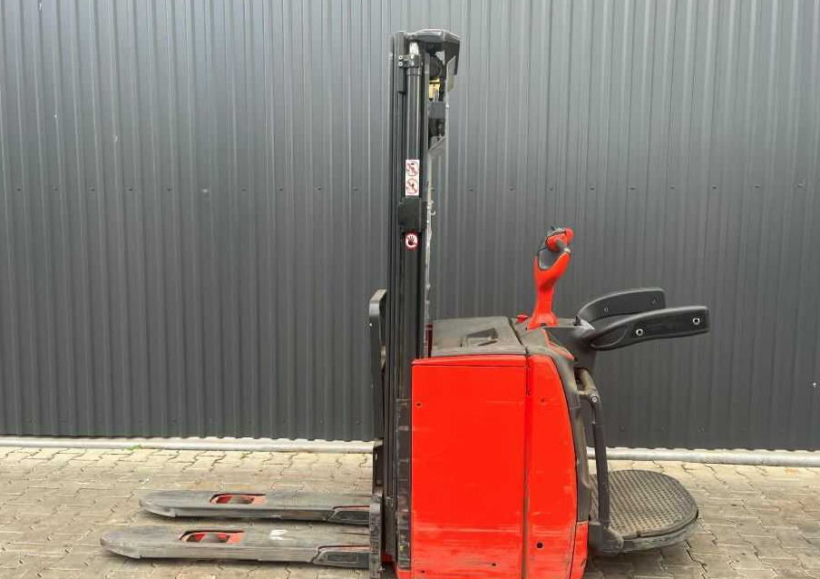 Linde L14AP - Pinoamistrukki: kuva Linde L14AP - Pinoamistrukki Linde L14AP - Pinoamistrukki: kuva Linde L14AP - Pinoamistrukki