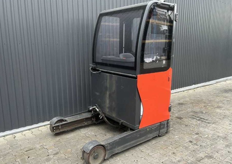 Linde R14-01 - Työntömastotrukki: kuva Linde R14-01 - Työntömastotrukki Linde R14-01 - Työntömastotrukki: kuva Linde R14-01 - Työntömastotrukki