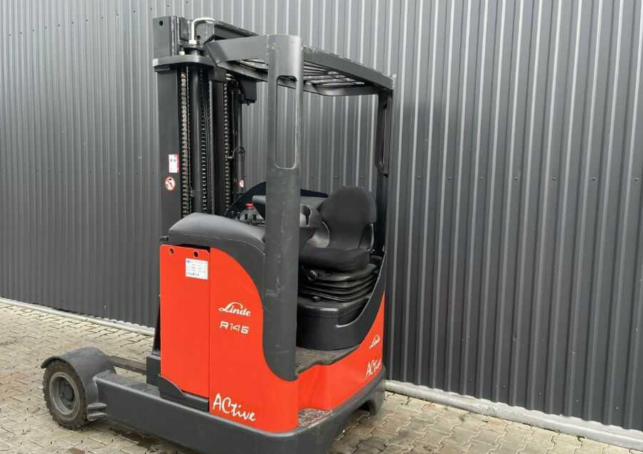 Linde R14G - Työntömastotrukki: kuva Linde R14G - Työntömastotrukki Linde R14G - Työntömastotrukki: kuva Linde R14G - Työntömastotrukki