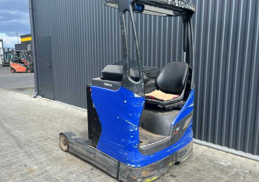 Linde R14HD-01 - Työntömastotrukki: kuva Linde R14HD-01 - Työntömastotrukki Linde R14HD-01 - Työntömastotrukki: kuva Linde R14HD-01 - Työntömastotrukki