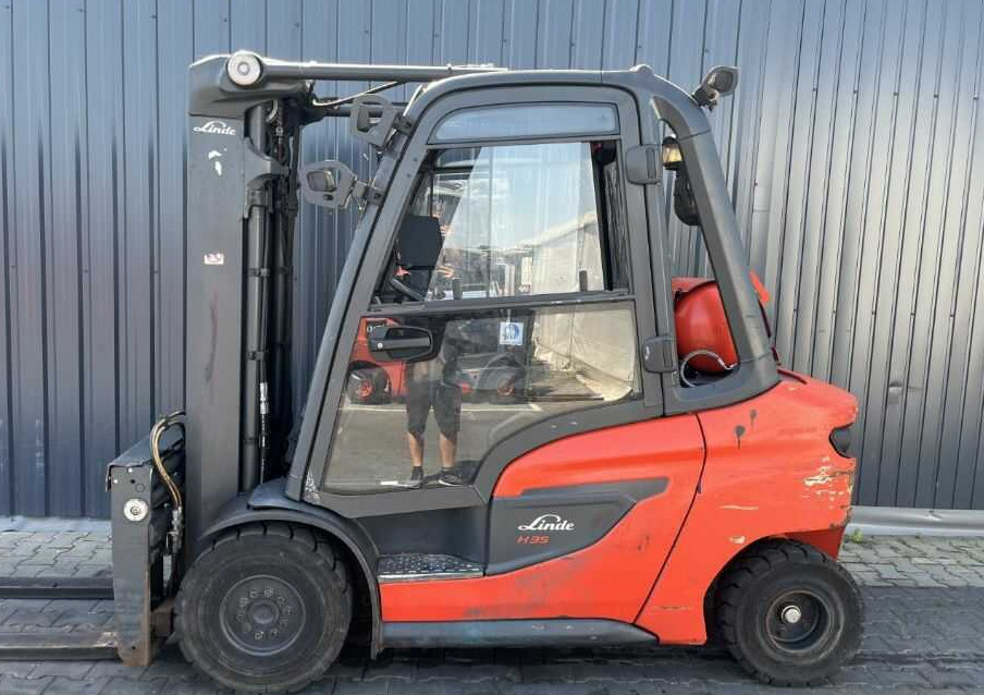 Linde SL15179SP - Kaasutrukki: kuva Linde SL15179SP - Kaasutrukki Linde SL15179SP - Kaasutrukki: kuva Linde SL15179SP - Kaasutrukki