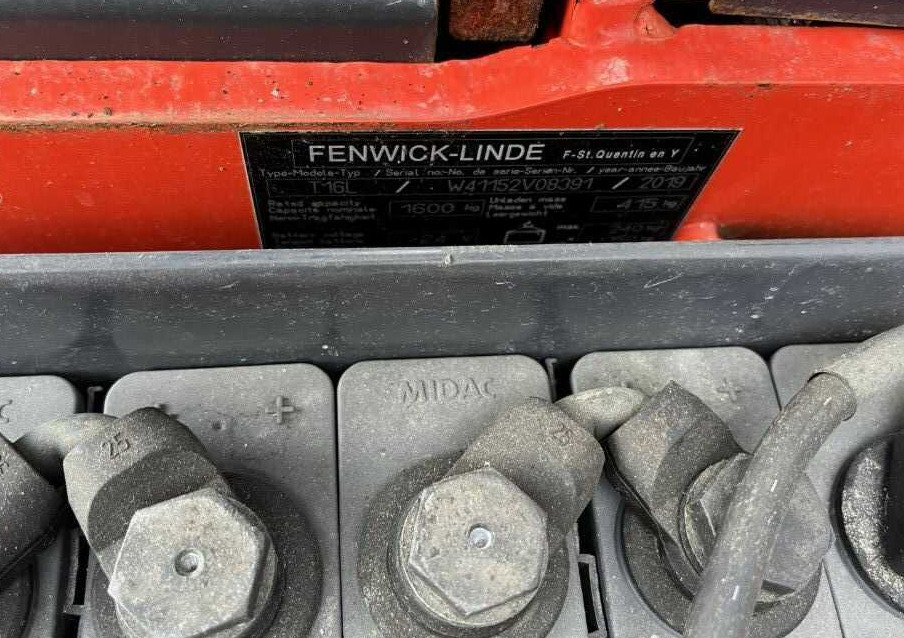 Linde T16L - Haarukkavaunu: kuva Linde T16L - Haarukkavaunu Linde T16L - Haarukkavaunu: kuva Linde T16L - Haarukkavaunu