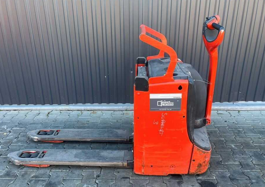 Linde T16L - Haarukkavaunu: kuva  Linde T16L - Haarukkavaunu Linde T16L - Haarukkavaunu: kuva  Linde T16L - Haarukkavaunu