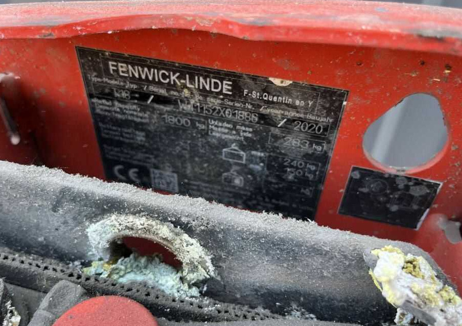 Linde T18 - Haarukkavaunu: kuva Linde T18 - Haarukkavaunu Linde T18 - Haarukkavaunu: kuva Linde T18 - Haarukkavaunu
