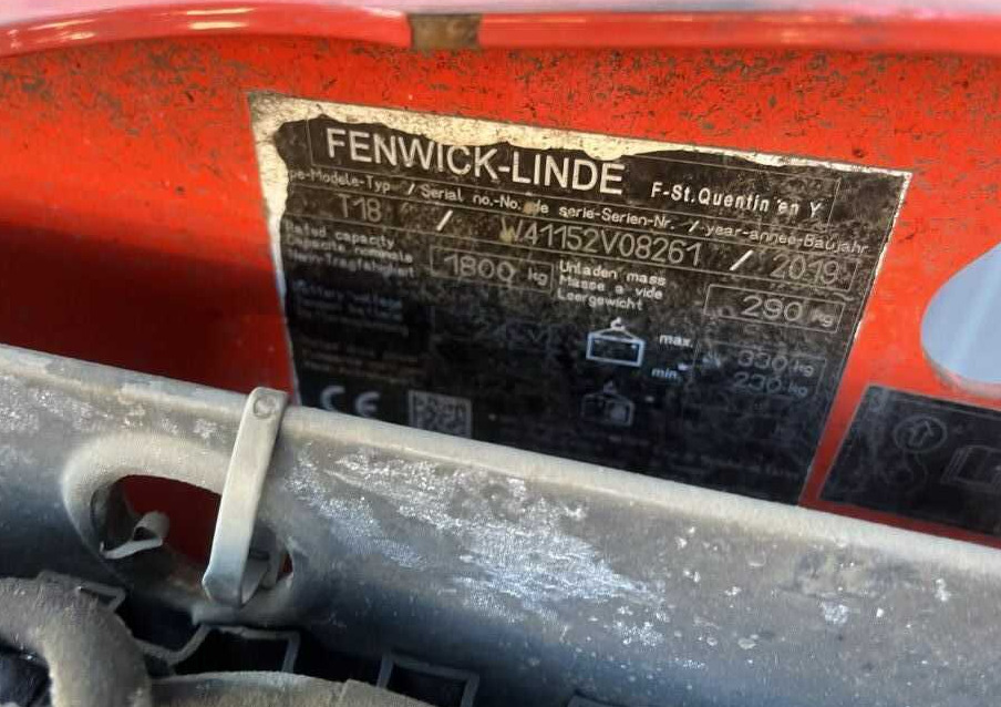 Linde T18 - Haarukkavaunu: kuva Linde T18 - Haarukkavaunu Linde T18 - Haarukkavaunu: kuva Linde T18 - Haarukkavaunu