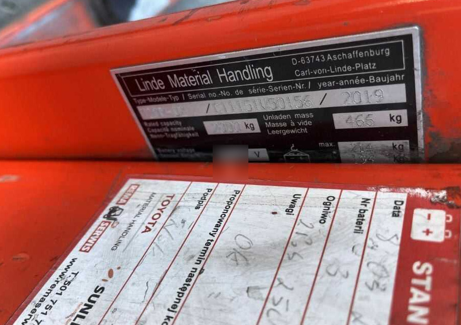 Linde T20P - Haarukkavaunu: kuva Linde T20P - Haarukkavaunu Linde T20P - Haarukkavaunu: kuva Linde T20P - Haarukkavaunu