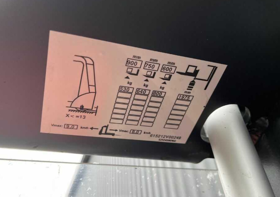 Linde V10-02 - Kerailytrukki: kuva Linde V10-02 - Kerailytrukki Linde V10-02 - Kerailytrukki: kuva Linde V10-02 - Kerailytrukki