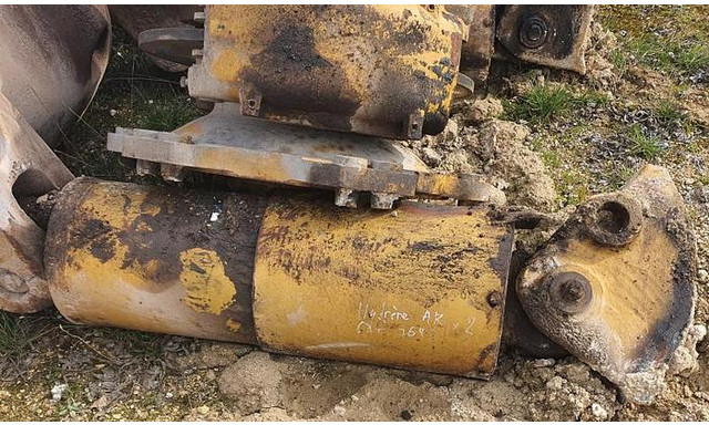 Caterpillar HG/08 VERRIN BENNE 769C 769D 771C 771D - - Ripustin: kuva Caterpillar HG/08 VERRIN BENNE 769C 769D 771C 771D - - Ripustin Caterpillar HG/08 VERRIN BENNE 769C 769D 771C 771D - - Ripustin: kuva Caterpillar HG/08 VERRIN BENNE 769C 769D 771C 771D - - Ripustin