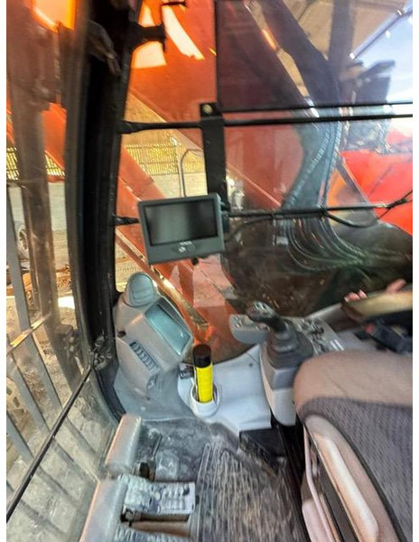 Hitachi ZX225USLC-6 - Telakaivukone: kuva Hitachi ZX225USLC-6 - Telakaivukone Hitachi ZX225USLC-6 - Telakaivukone: kuva Hitachi ZX225USLC-6 - Telakaivukone