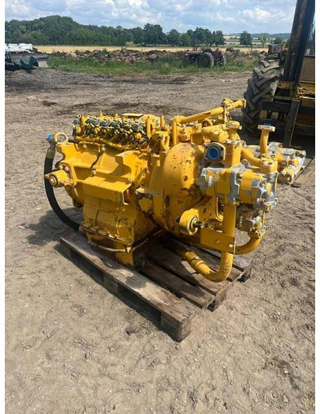 Moottori Komatsu SAA6D140E-2 Komatsu engine HD325: kuva Moottori Komatsu SAA6D140E-2 Komatsu engine HD325