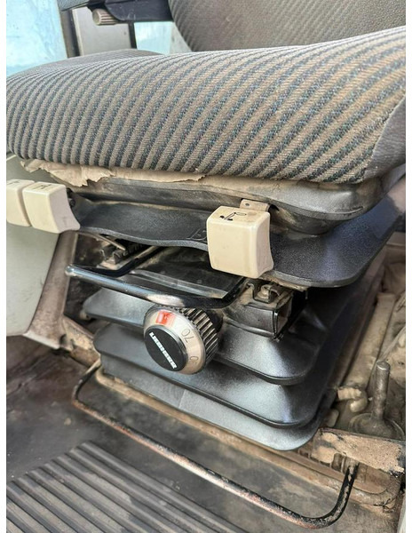 Liebherr R934B EW - Telakaivukone: kuva Liebherr R934B EW - Telakaivukone Liebherr R934B EW - Telakaivukone: kuva Liebherr R934B EW - Telakaivukone