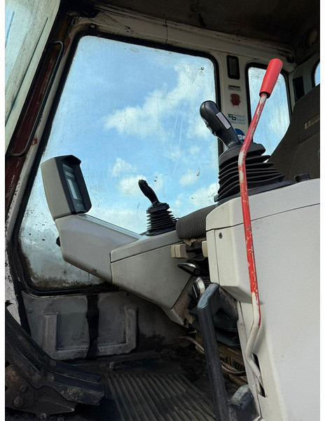 Liebherr R934B EW - Telakaivukone: kuva Liebherr R934B EW - Telakaivukone Liebherr R934B EW - Telakaivukone: kuva Liebherr R934B EW - Telakaivukone